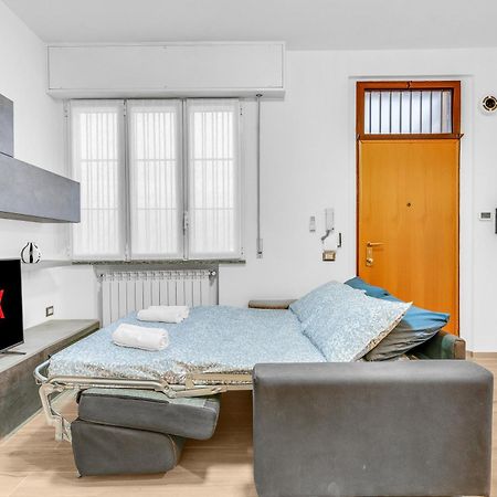 Ris161 -Modern Apartment Equipped With All Comfort- Sesto San Giovanni Kültér fotó